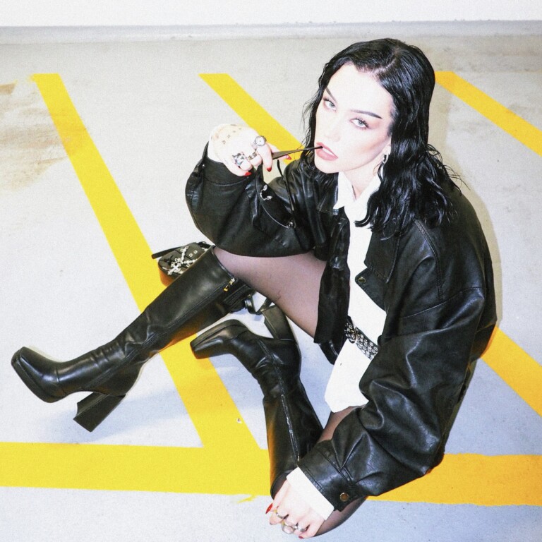 Photo