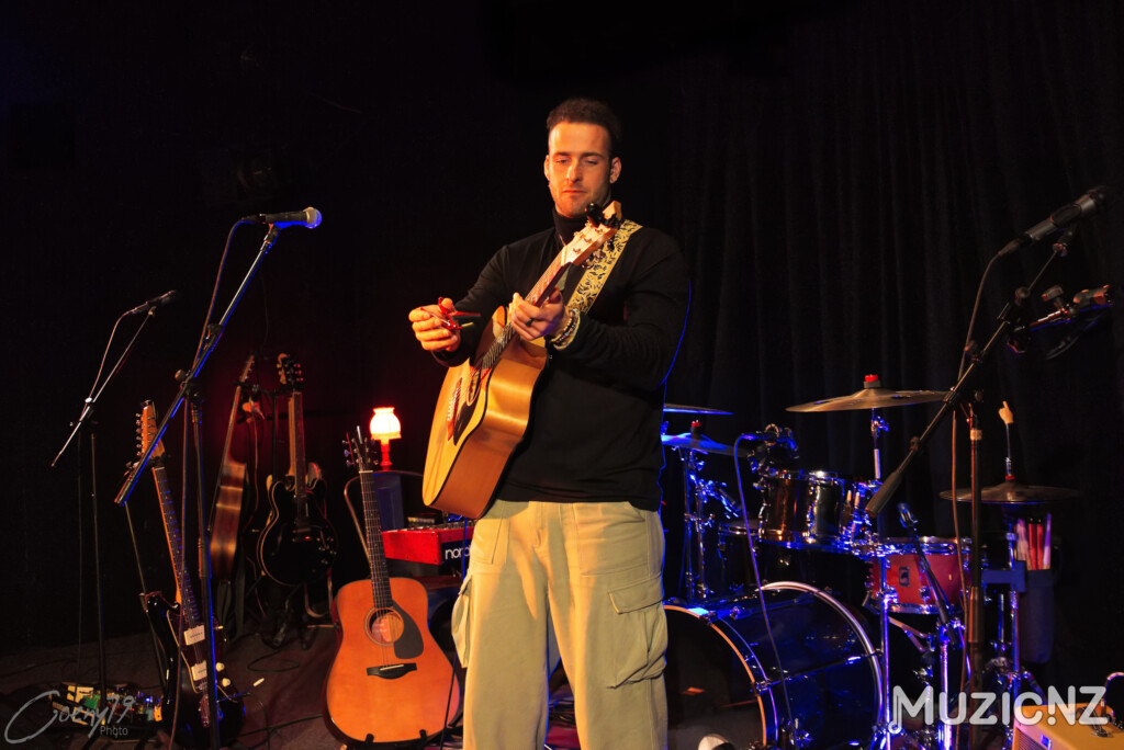 Osheen @ The Woodshed