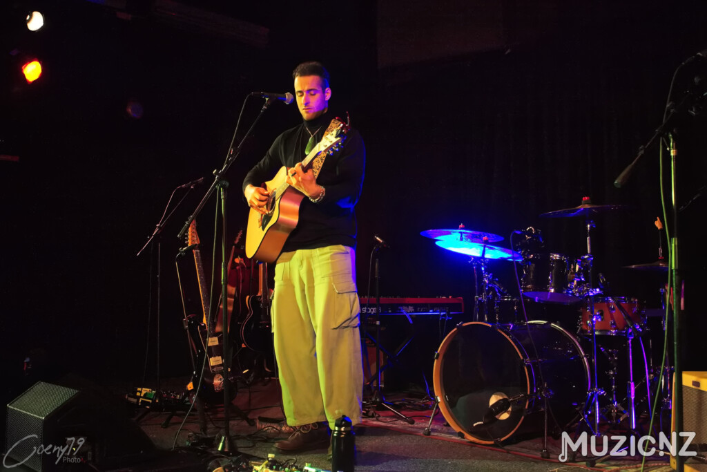 Osheen @ The Woodshed