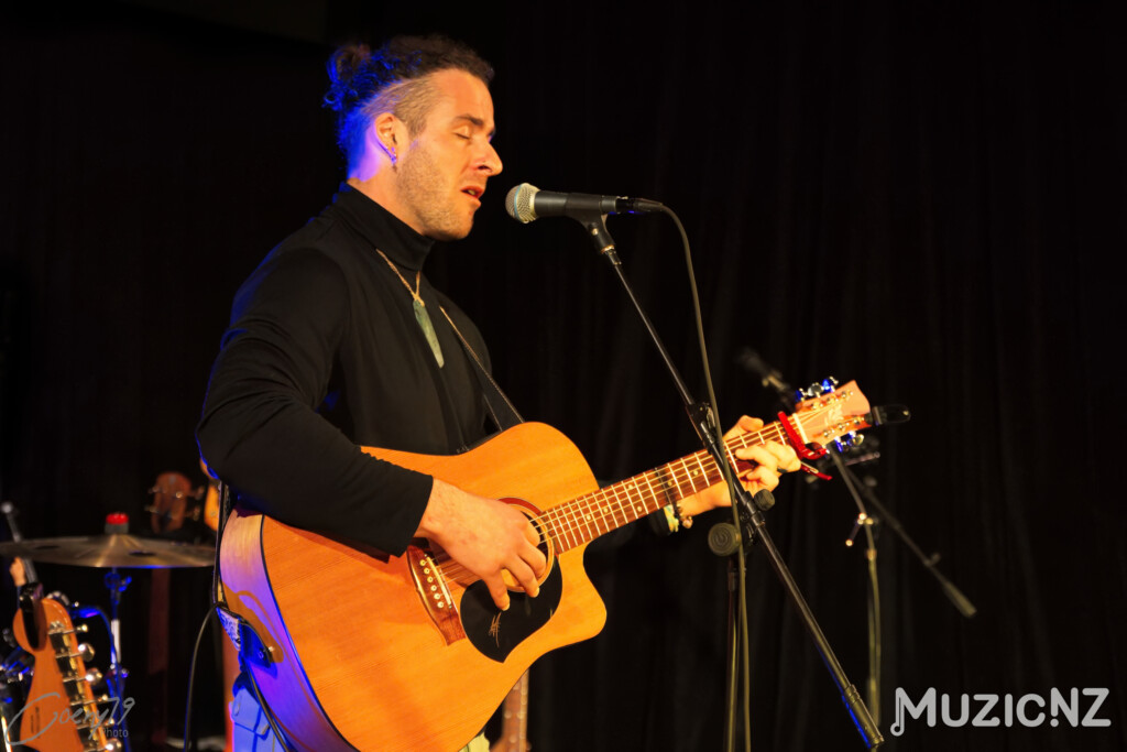 Osheen @ The Woodshed