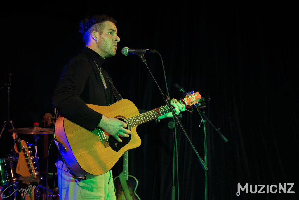 Osheen @ The Woodshed