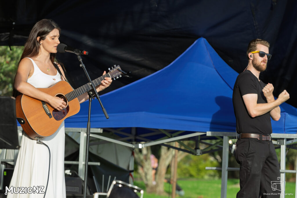 Alayna @ Music In Parks