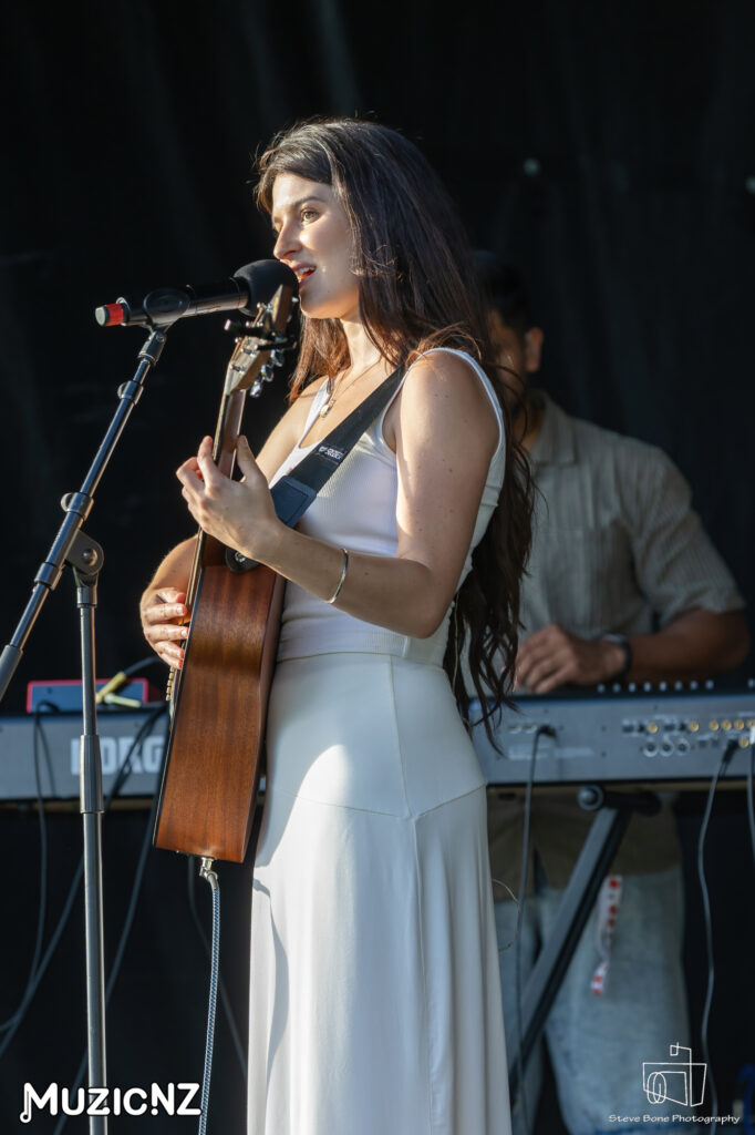 Alayna @ Music In Parks