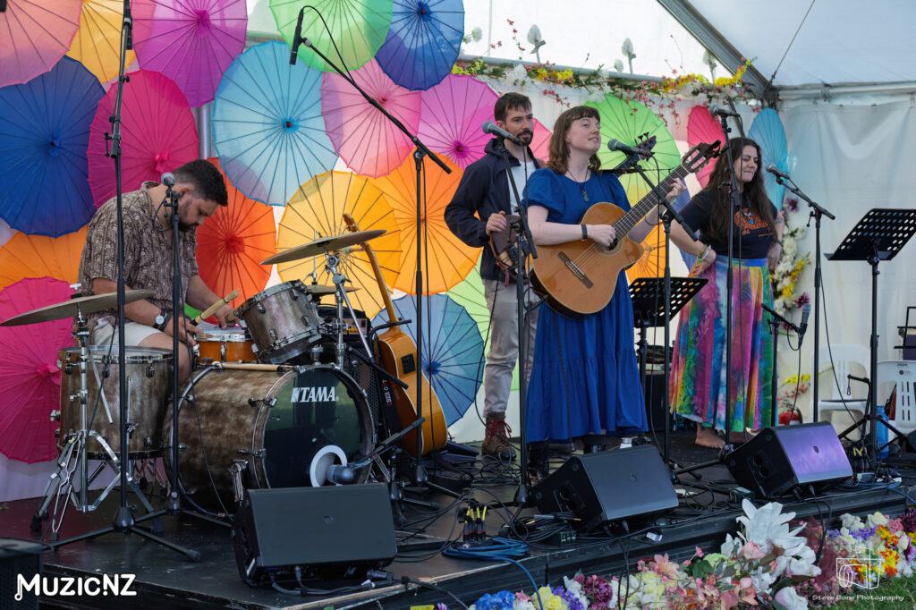 Miriam McCombe Auckland Folk Festival
