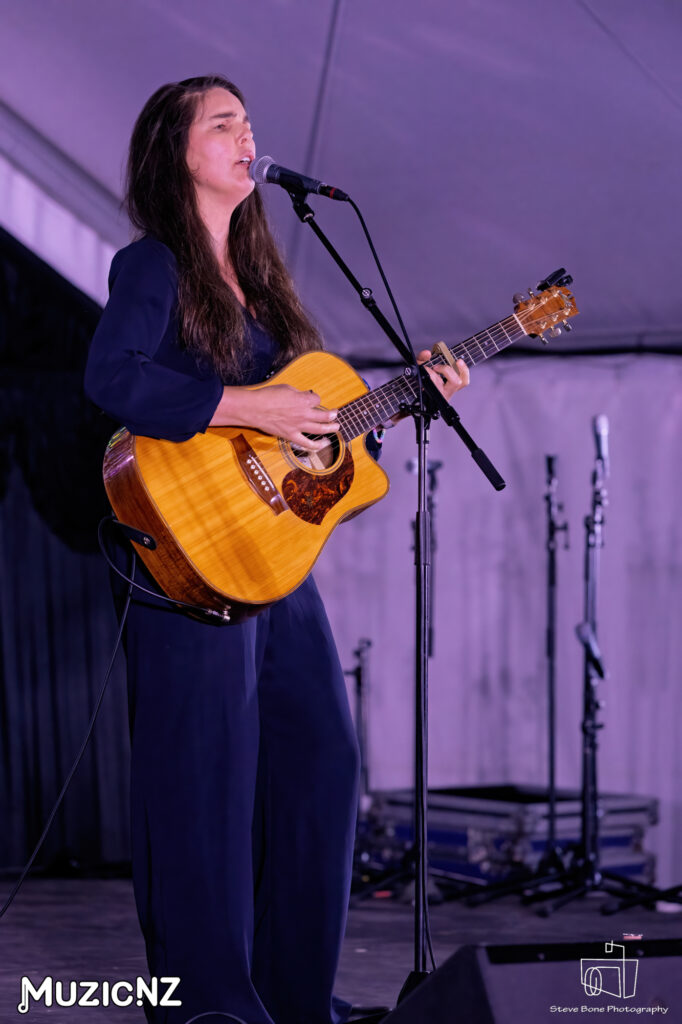 Mel Parsons Auckland Folk Festival