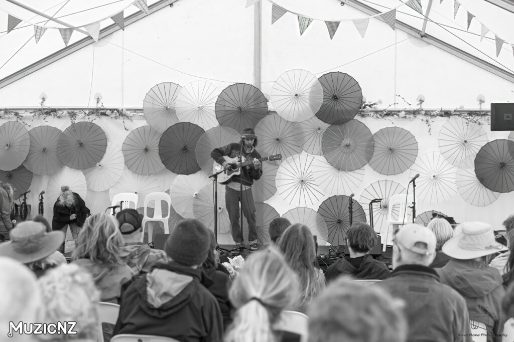 Sam Fawkner Blackboard Session Auckland Folk Festival