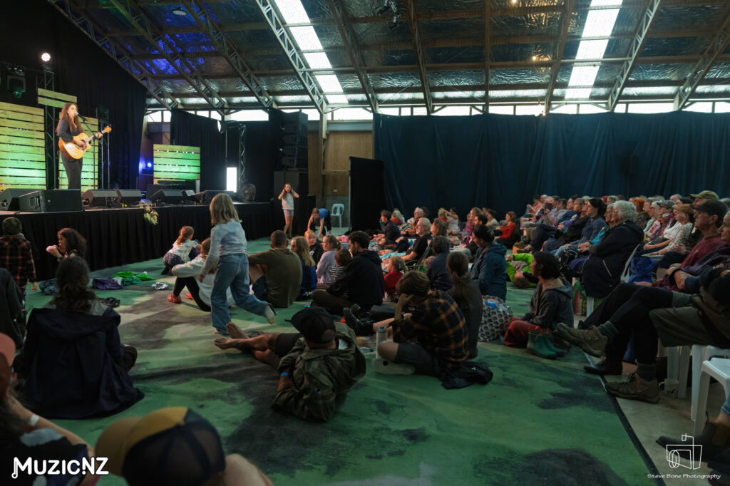 Mel Parsons Auckland Folk Festival