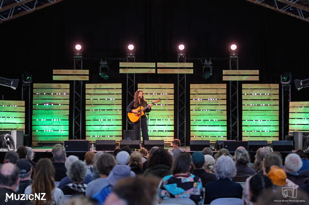 Mel Parsons Auckland Folk Festival