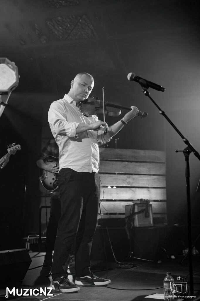 Bazurka Saturday Showcase Auckland Folk Festival