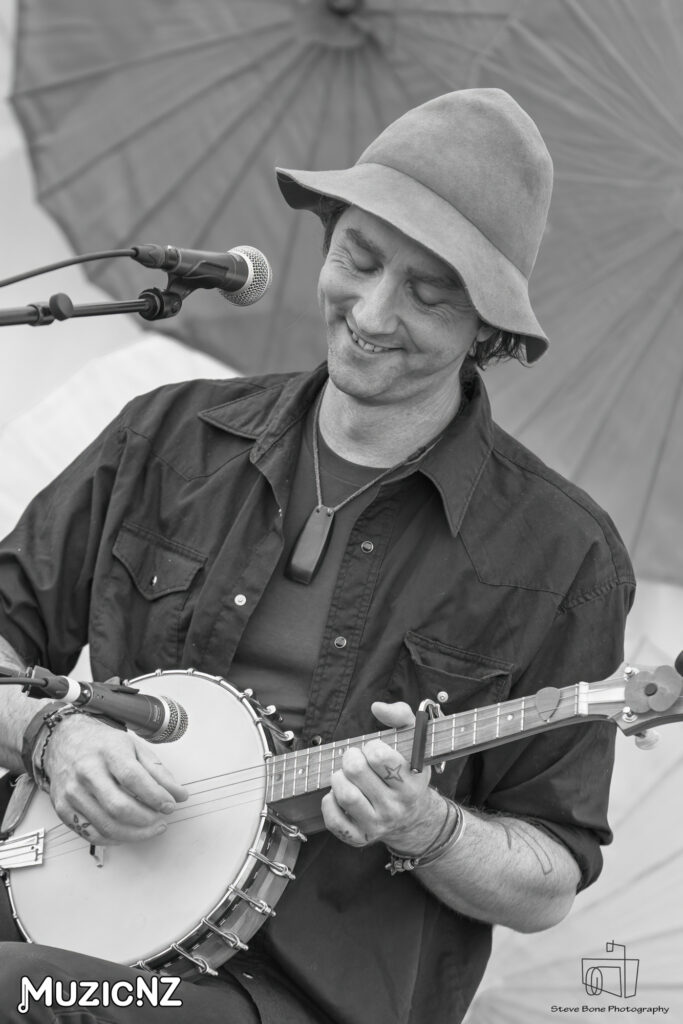 Sammy Leary Auckland Folk Festival