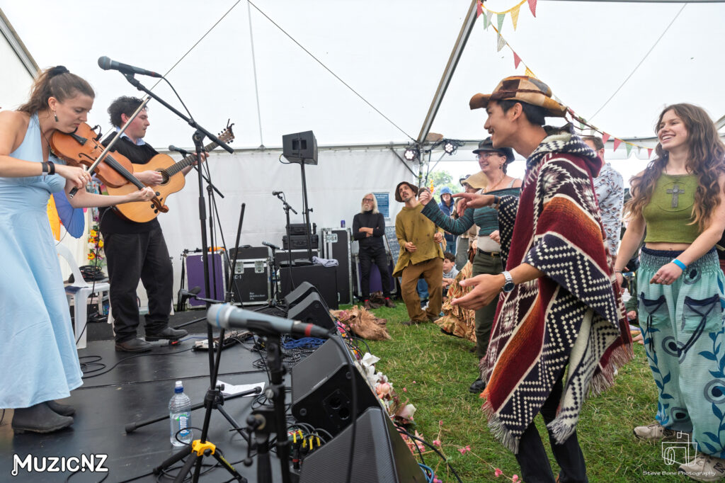 Adam & Marika Auckland Folk Festival