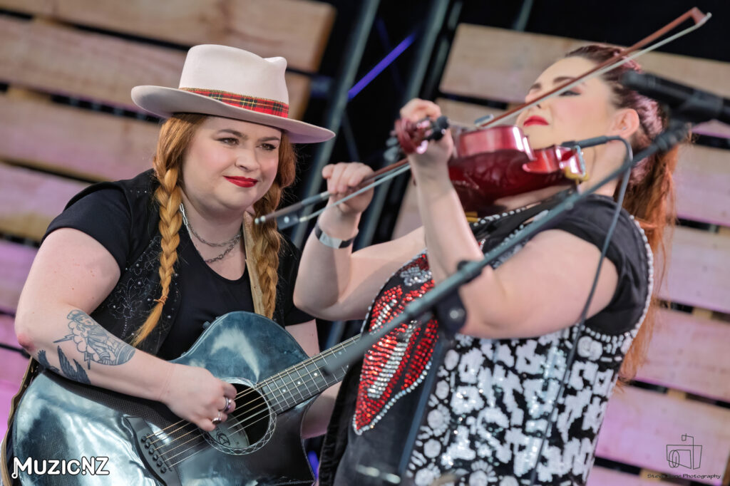 Cassie and Maggie Auckland Folk Festival