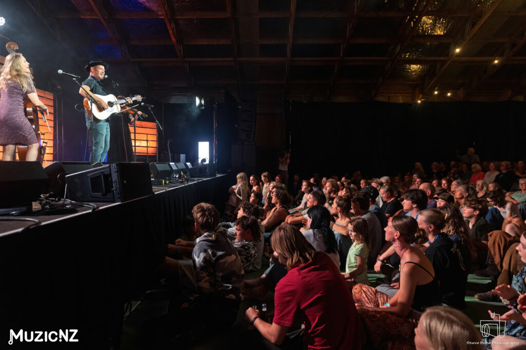Scott Cooke and Pamela Mae Sunday Showcase Auckland Folk Fes