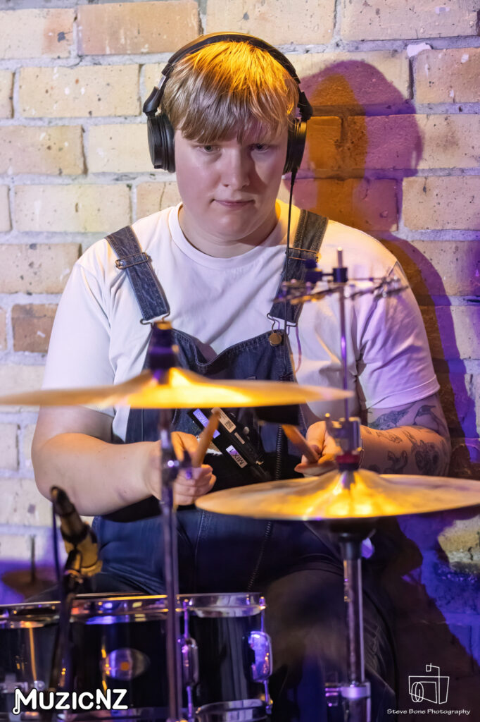 Jenni Smith @ Ponsonby Social Club