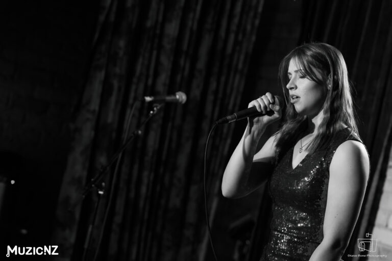 Jenni Smith @ Ponsonby Social Club