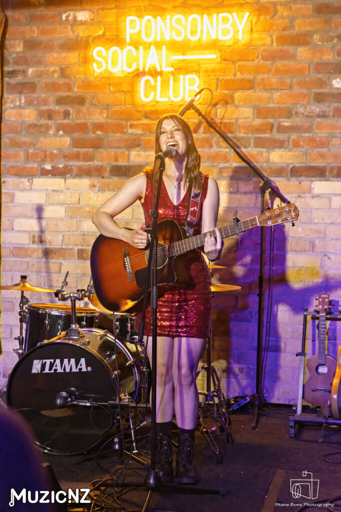 Jenni Smith @ Ponsonby Social Club