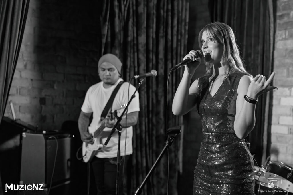 Jenni Smith @ Ponsonby Social Club