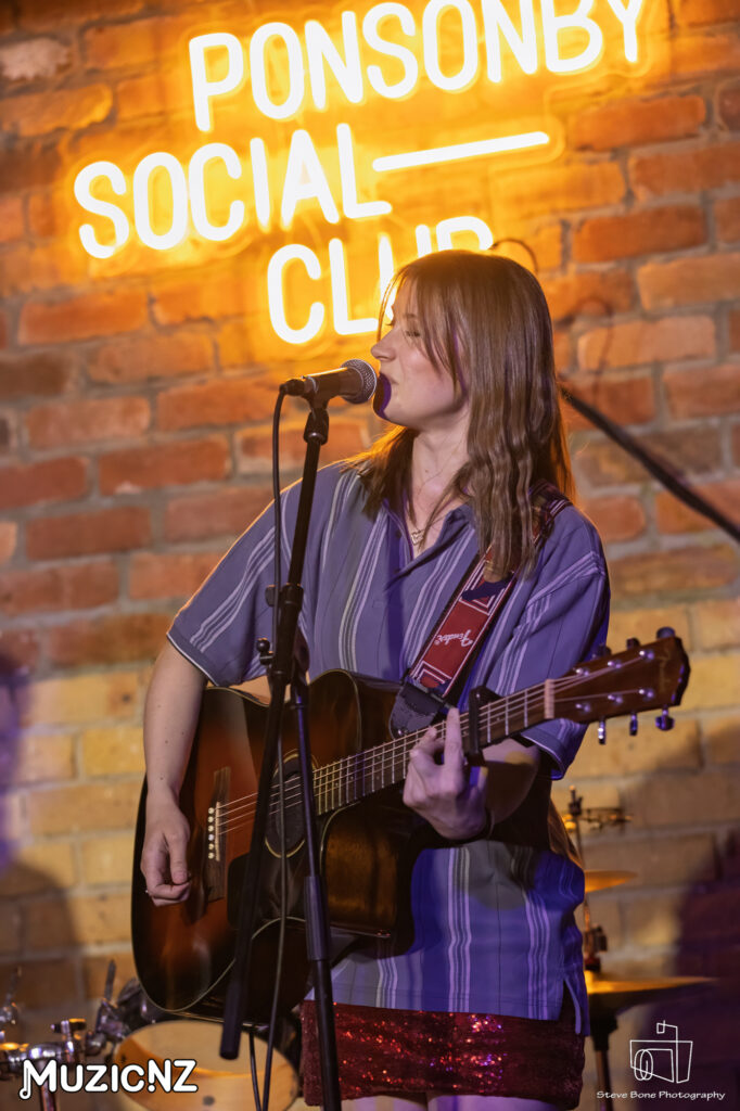 Jenni Smith @ Ponsonby Social Club