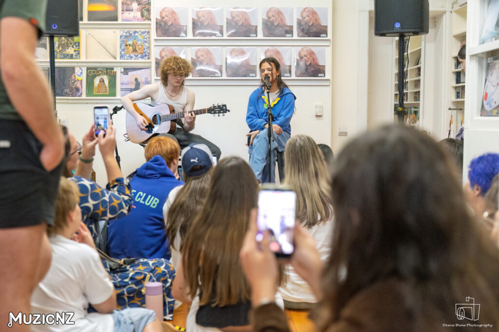 Frankie Venter Flying Out Acoustic Session