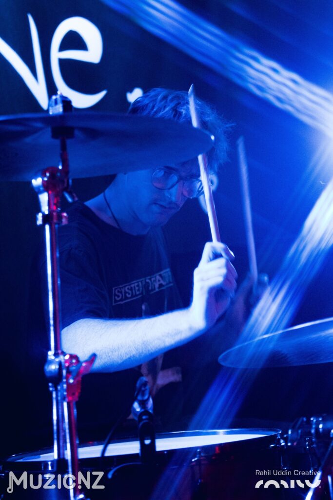 250926 18 red weekend gig by rahil uddin creative