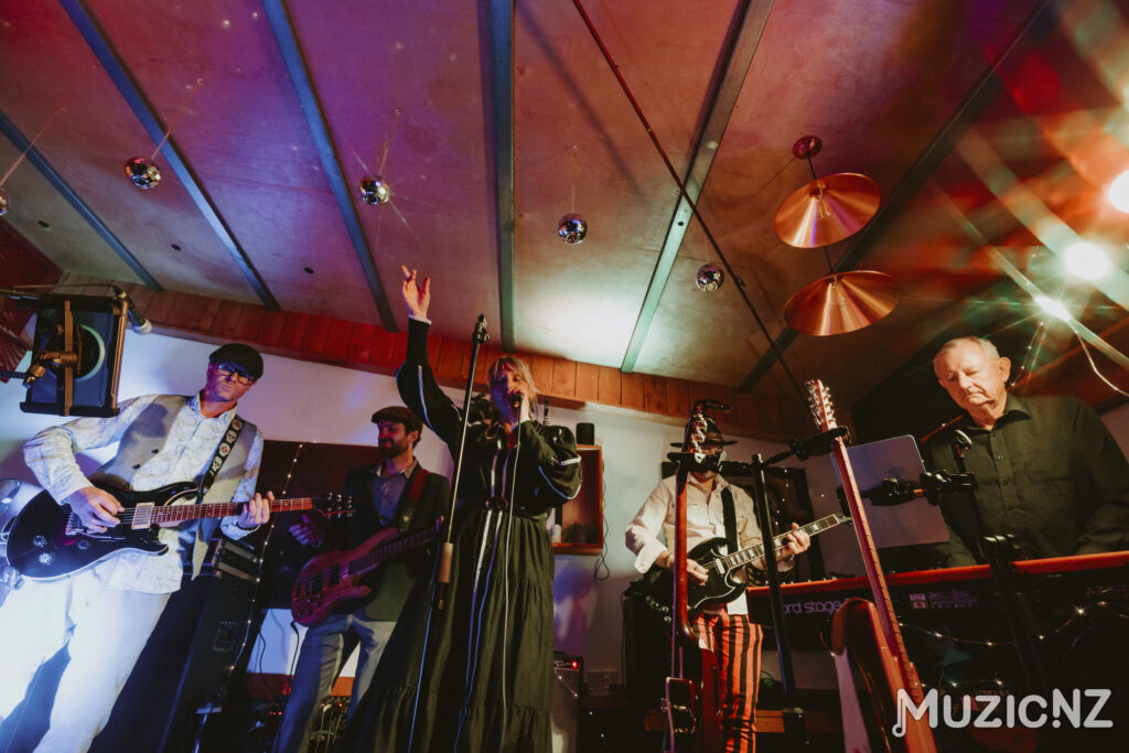 251012 sloer juno reverie rar 143