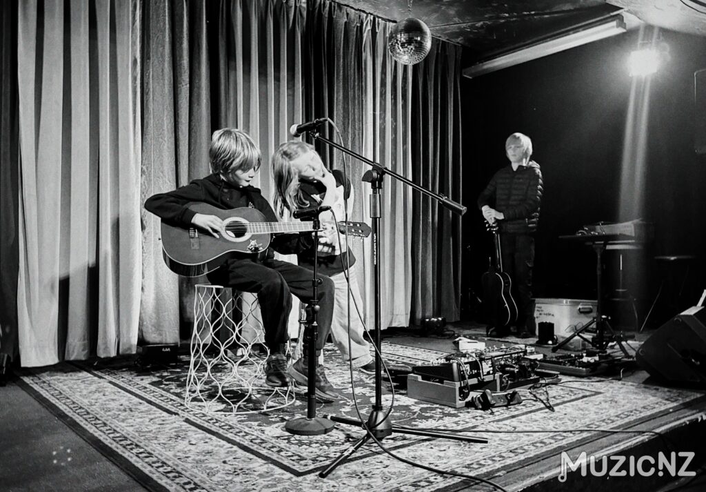 9a9e5c53 d9a2 4920 899c fa227f0b5189