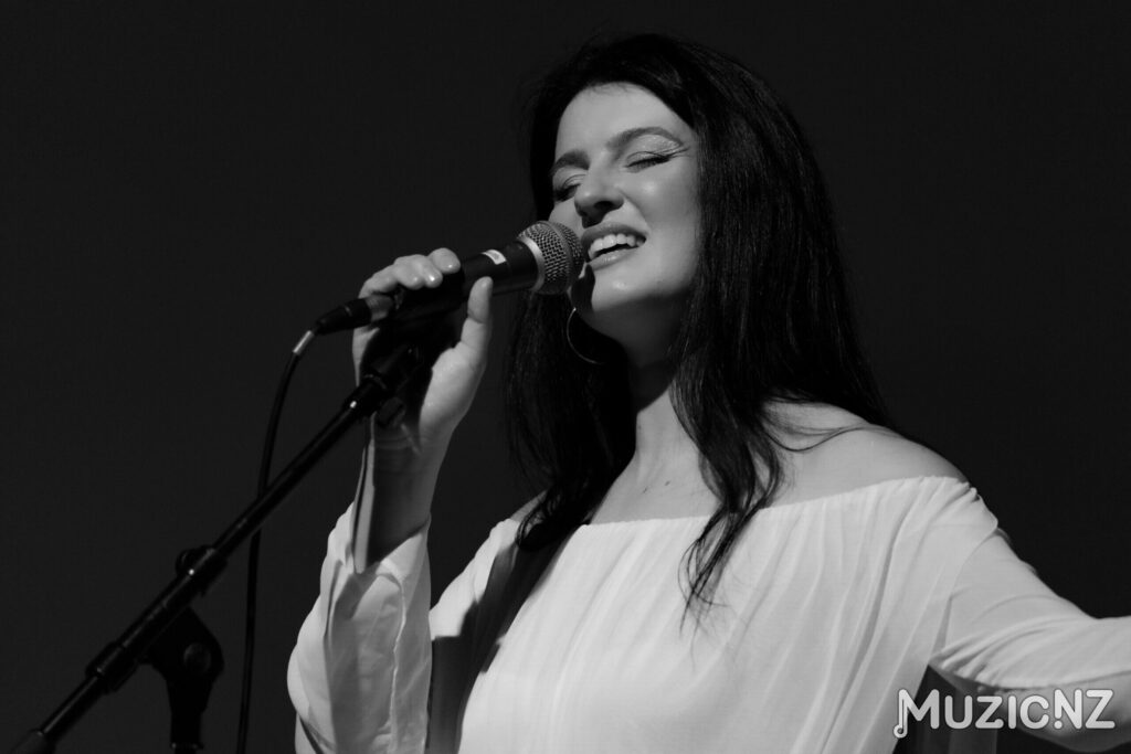 Alayna