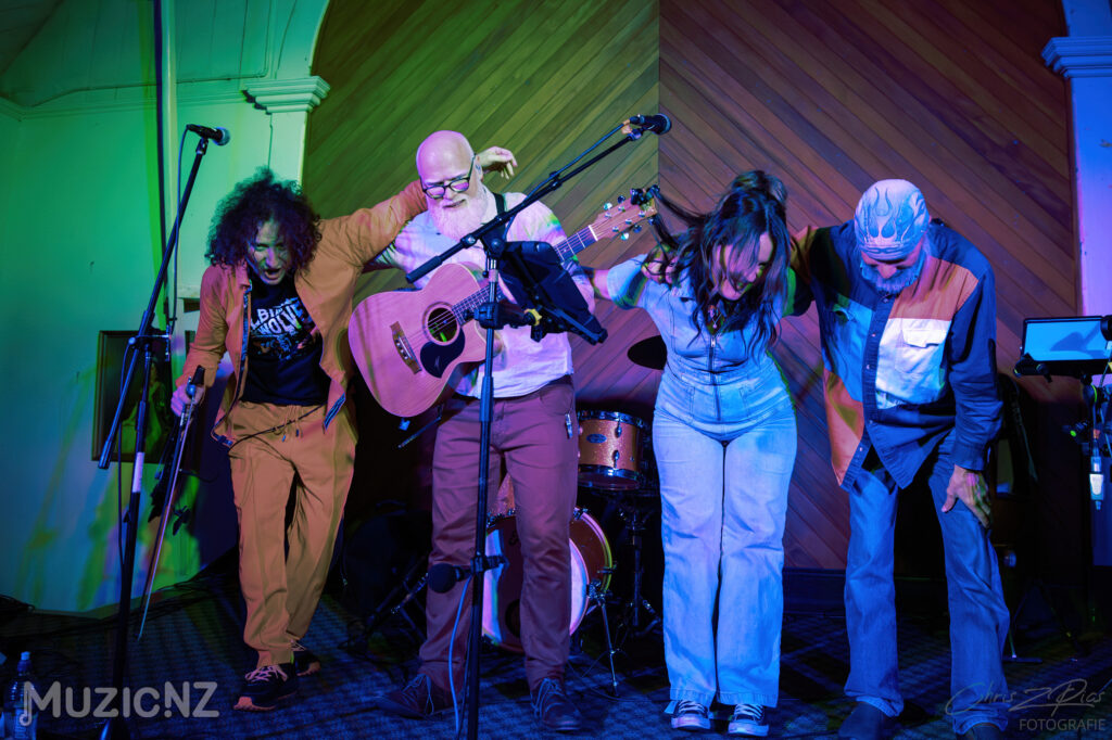 Albi & the wolves