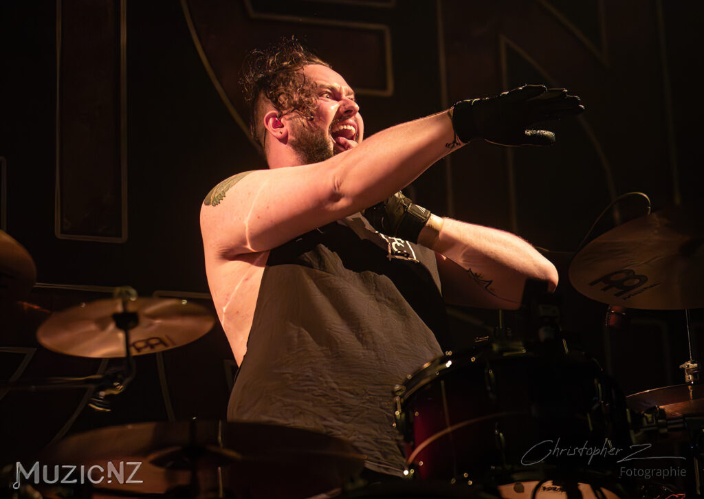 Alien weaponry @ powerstation