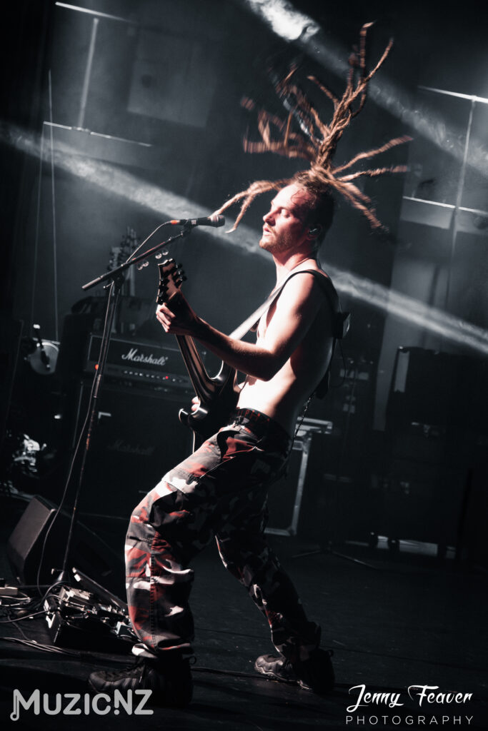 Alien weaponry 24