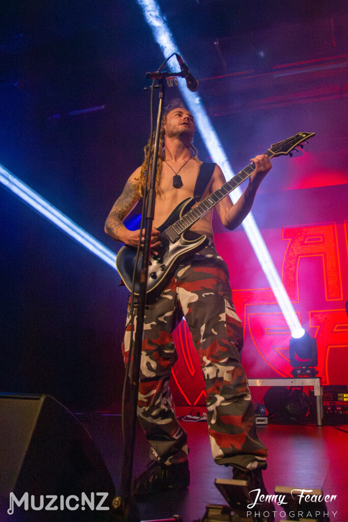 Alien weaponry 3