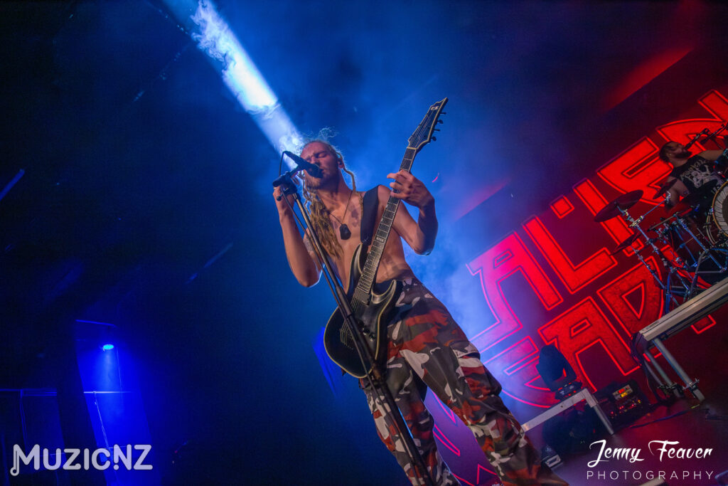 Alien weaponry 4