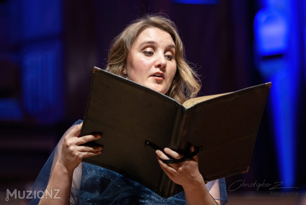 Bach muzica nz elizabeth mandeno