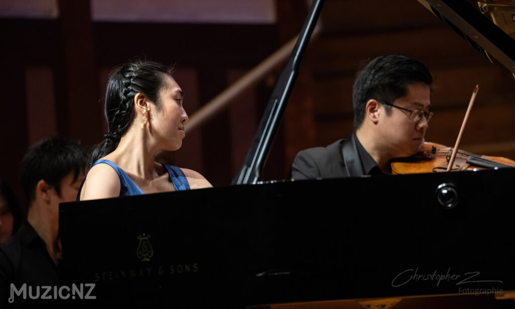 Bach muzica nz madeleine xiao