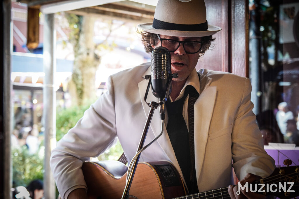 CubaDupa Bar Musician