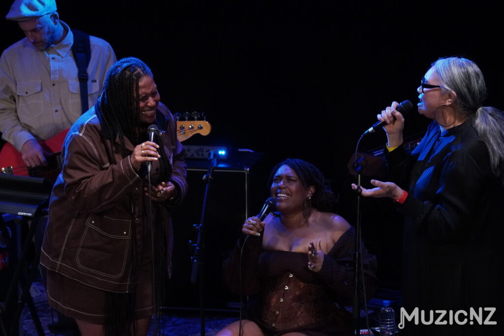 Deva Mahal Zoe Moon Lisa Tomlins