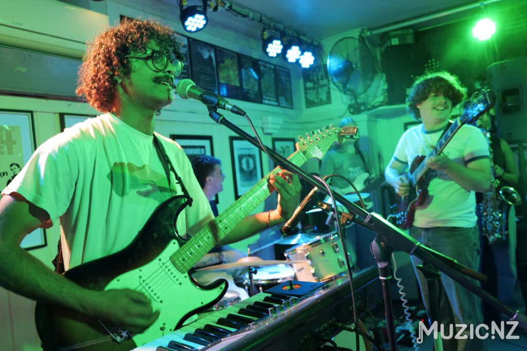 Dr wazoo at the crown dunedin 7.11.25 8