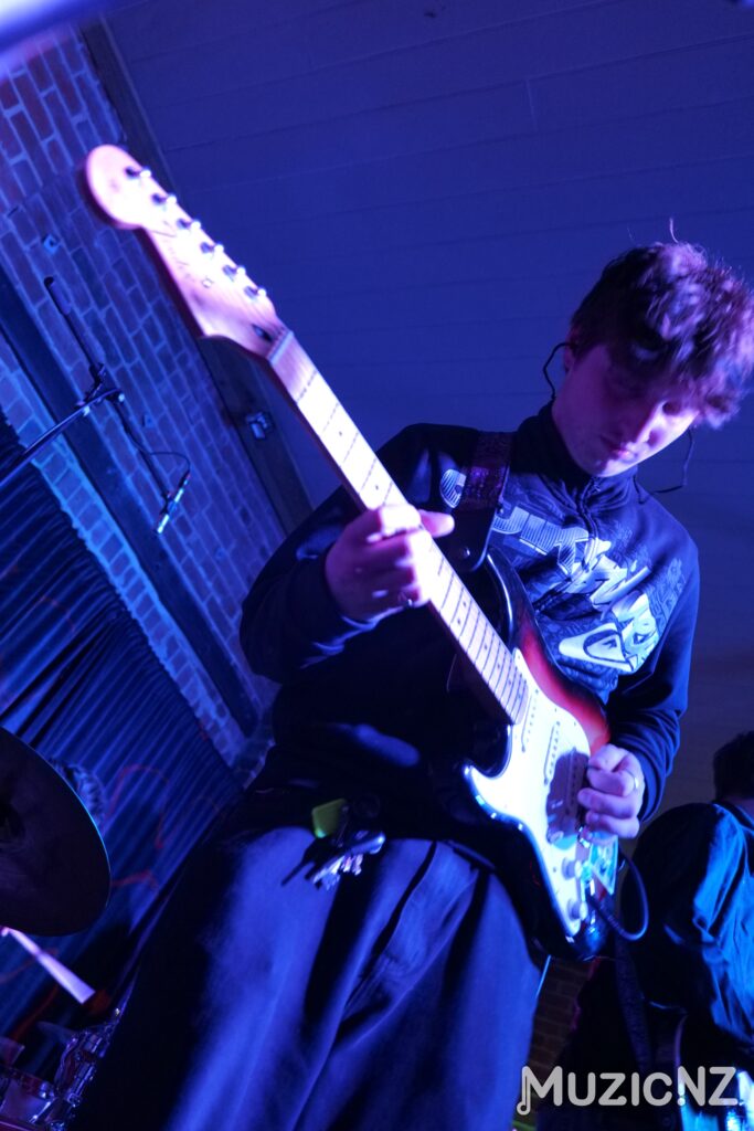 Ivy at pearl diver dunedin 3.10.25 7