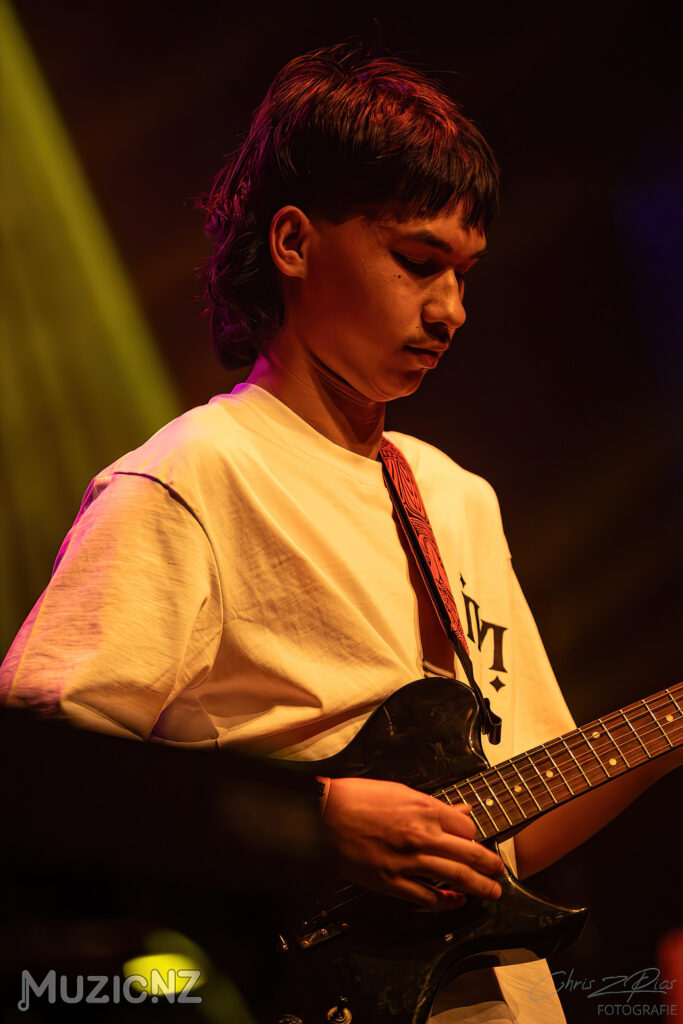 Iwi