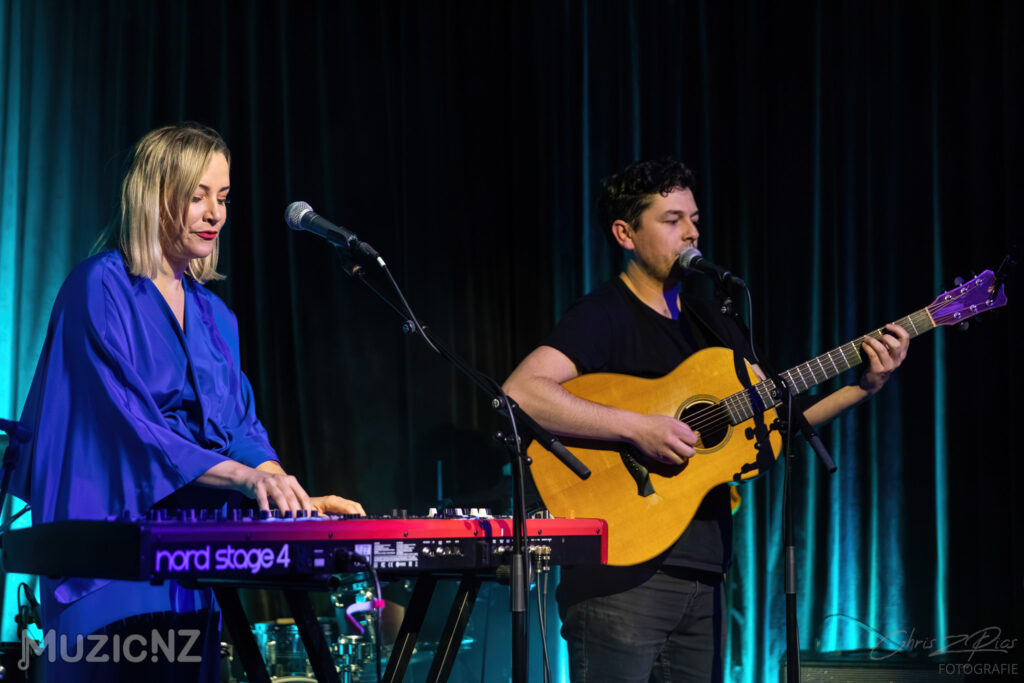 Lisa Crawley, Mike Ogle