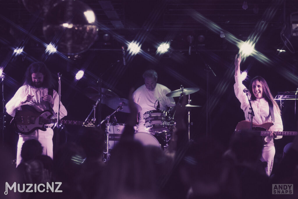 Love party 26.10.25 mnz 60