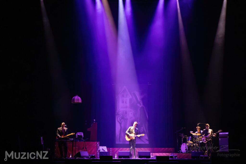 Marlon williams & the yarra benders