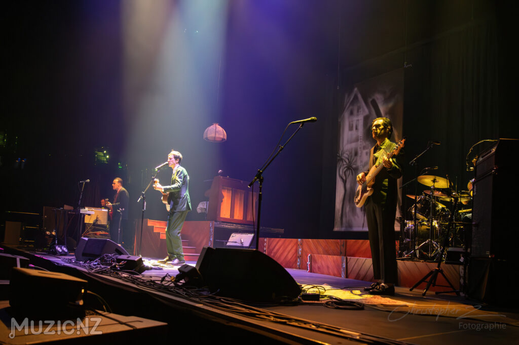 Marlon williams & the yarra benders