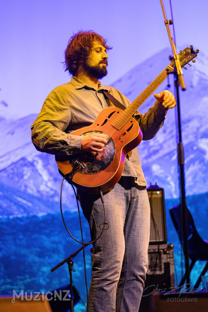Mel Parsons, Josh Logan