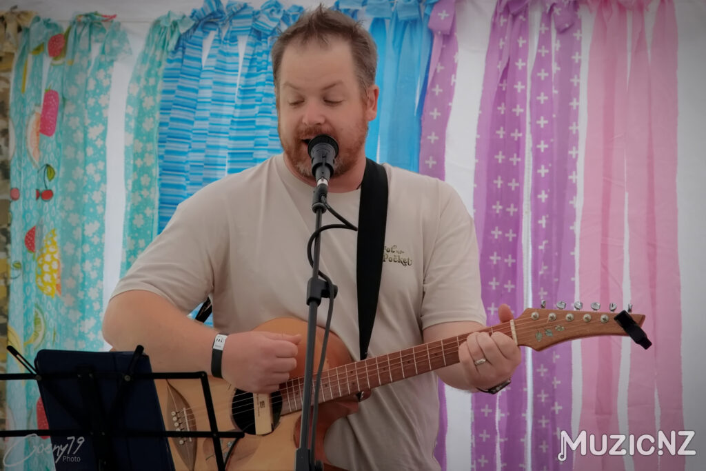 Parrot in the pocket