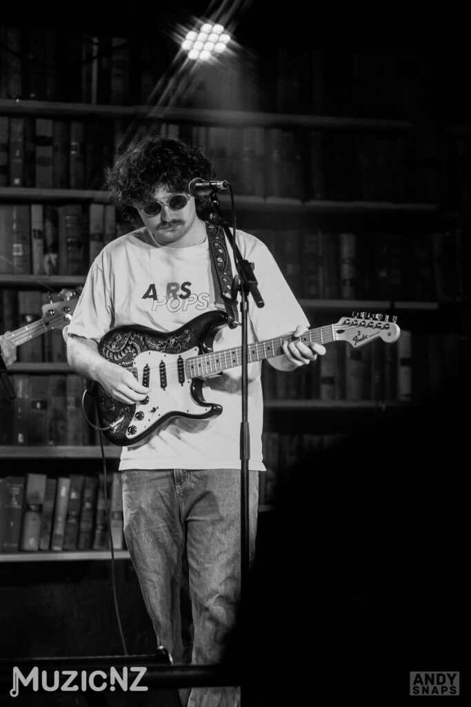 Fine Wine Social Club mnz 28