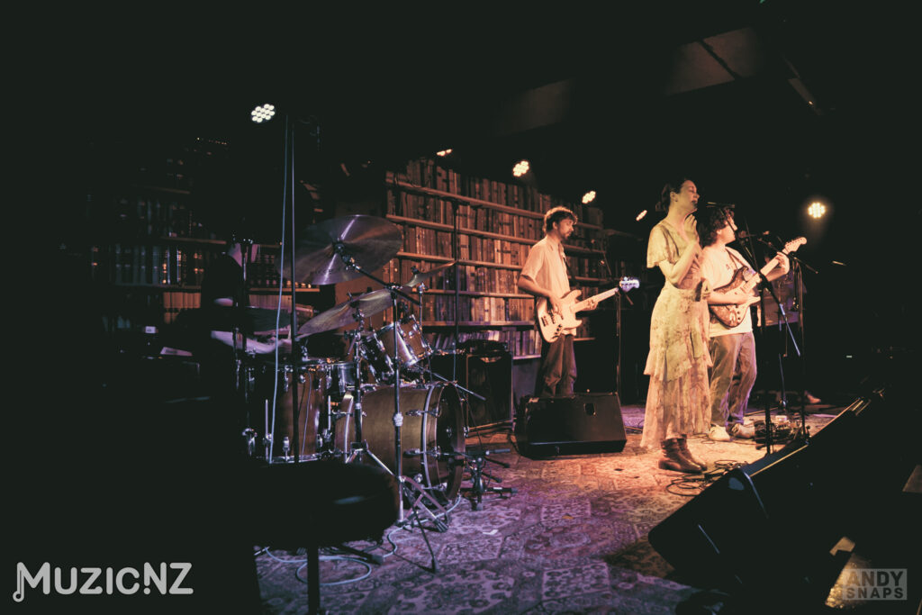 Fine Wine Social Club mnz 32