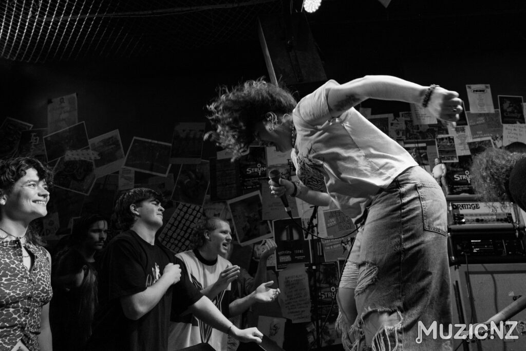 Static 43