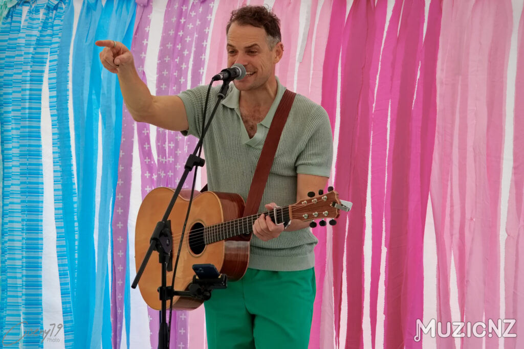 Simon Stanley (Cy Winstanly)