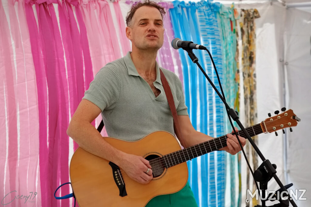 Simon Stanley (Cy Winstanly)